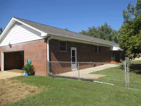 140 Sheriff Rd, Central, SC 29630 photo 2