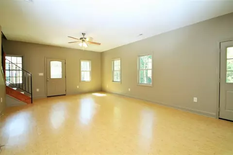 14051 E Camelia Ln, Seneca, SC 29678 photo 3