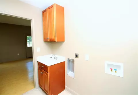 14051 E Camelia Ln, Seneca, SC 29678 photo 8