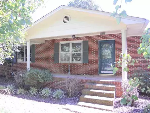 110 Lee Dr, Williamston, SC 29697 photo 1