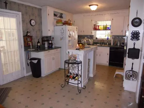 110 Lee Dr, Williamston, SC 29697 photo 9