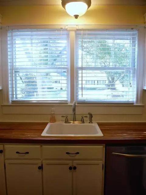 601 E A Ave, Easley, SC 29640 photo 13