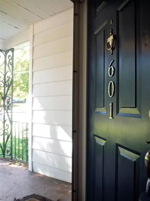 601 E A Ave, Easley, SC 29640 photo 2