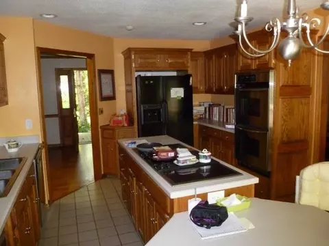 246 Holly Dr, Easley, SC 29640 photo 3