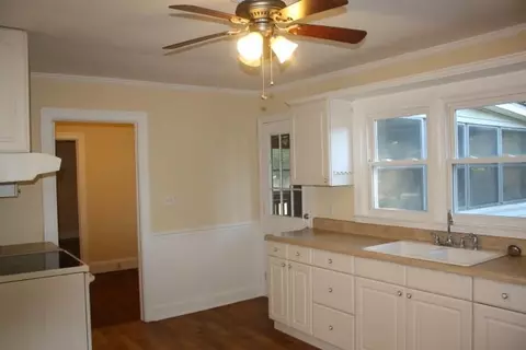 1616 E Calhoun St, Anderson, SC 29621 photo 9
