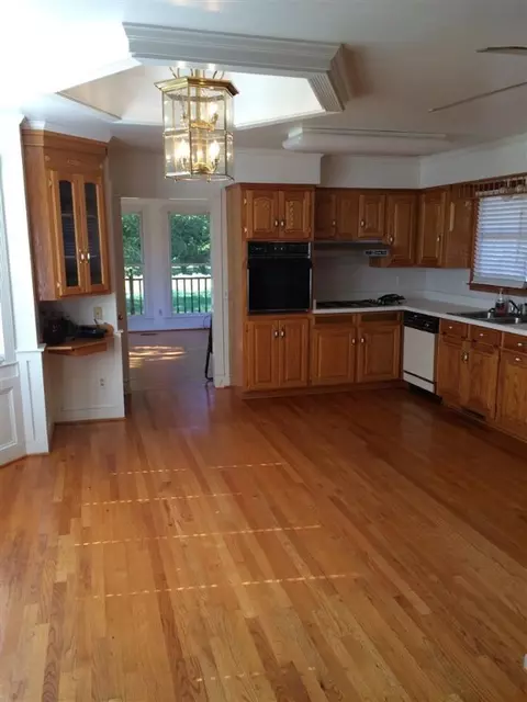 218 Pine Knoll Dr, Easley, SC 29642 photo 3