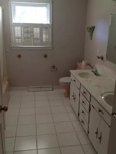 218 Pine Knoll Dr, Easley, SC 29642 photo 9