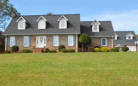 1121 Moorehead Pl, Pendleton, SC 29670 photo 1