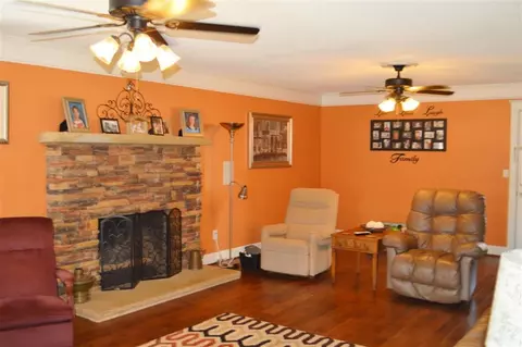 1121 Moorehead Pl, Pendleton, SC 29670 photo 9