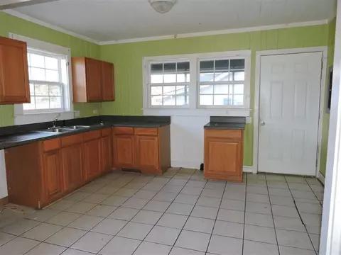 102 N Maple, Walhalla, SC 29691 photo 2