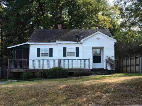 102 N Maple, Walhalla, SC 29691 photo 1