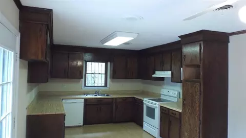 313 Fields Ave, Anderson, SC 29625 photo 6