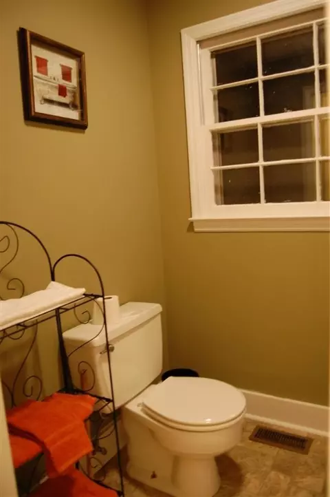 902 Brock St, Central, SC 29630 photo 10