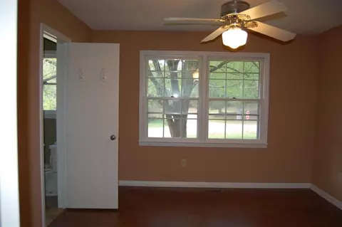902 Brock St, Central, SC 29630 photo 14