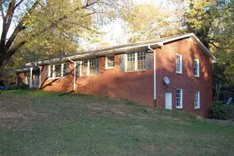 902 Brock St, Central, SC 29630 photo 3