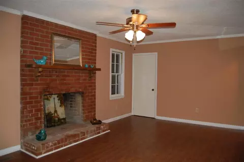 902 Brock St, Central, SC 29630 photo 6