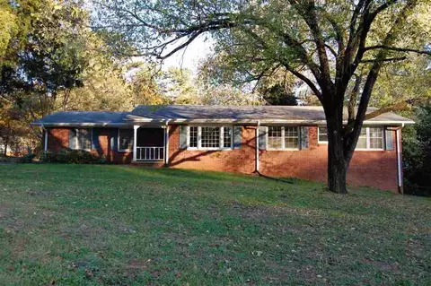 902 Brock St, Central, SC 29630 photo 2