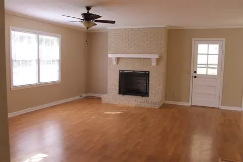 103 Camille St, Easley, SC 29642 photo 4