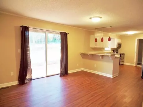 119 Dorr Cir, Easley, SC 29640 photo 4