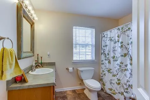 340 Camperdown Ct, Easley, SC 29642 photo 7