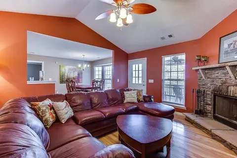 340 Camperdown Ct, Easley, SC 29642 photo 6