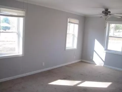 29 Randall St, Williamston, SC 29697 photo 4