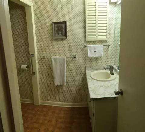 202 Henderson Rd, Easley, SC 29642 photo 14