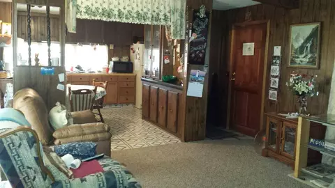 110 Gale Dr, Pelzer, SC 29669 photo 6