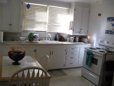 1106 E Front St, Iva, SC 29655 photo 6