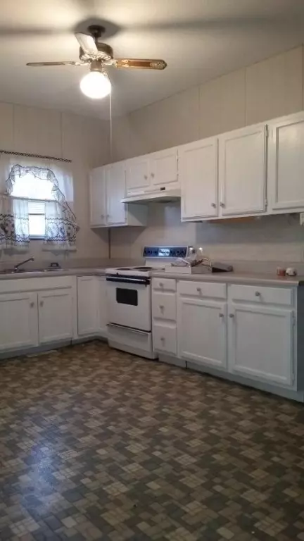 7 Dora St, Pelzer, SC 29669 photo 8