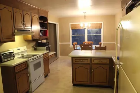 701 Alpine Dr, Seneca, SC 29672 photo 3