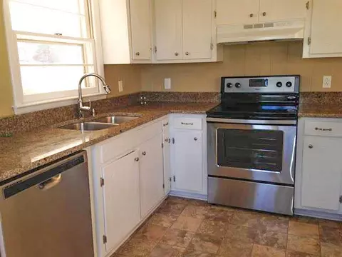 201 Torrington Rd, Walhalla, SC 29691 photo 4