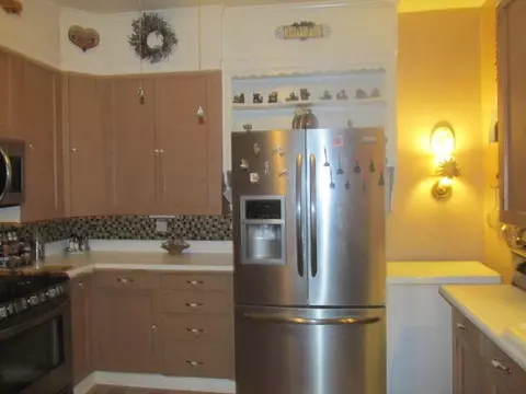301 W Hampton Ave, Honea Path, SC 29654 photo 2