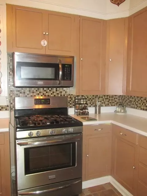 301 W Hampton Ave, Honea Path, SC 29654 photo 4