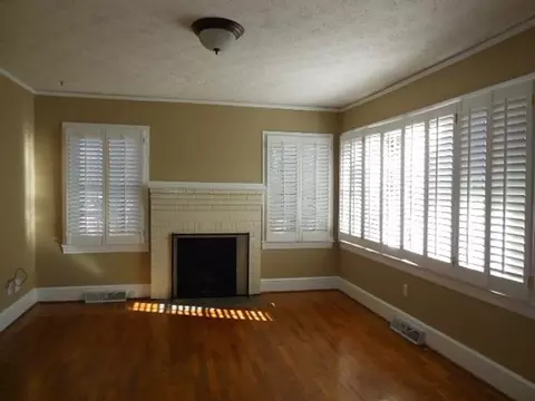 501 E A Ave, Easley, SC 29640 photo 3