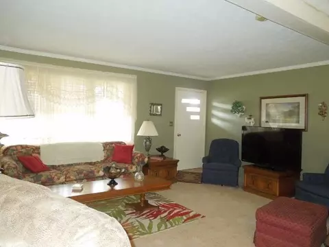 105 Dorr Cir, Easley, SC 29640 photo 8