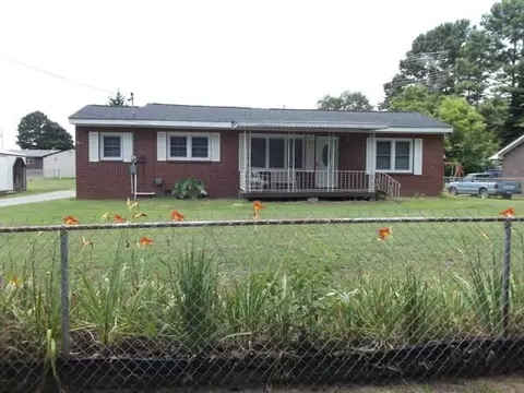 11 Walton Dr, Williamston, SC 29697 photo 2