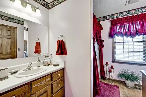 339 Spring St, Central, SC 29630 photo 14