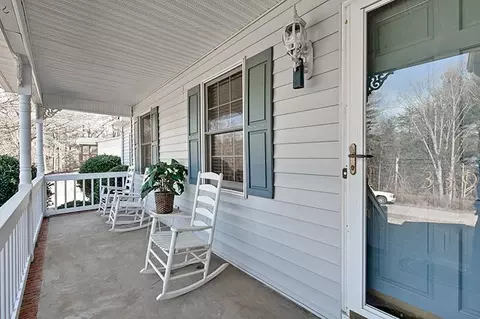 339 Spring St, Central, SC 29630 photo 3