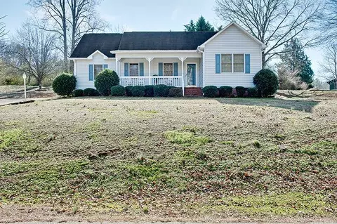 339 Spring St, Central, SC 29630 photo 2