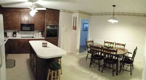 1019 E Queen St, Pendleton, SC 29670 photo 9