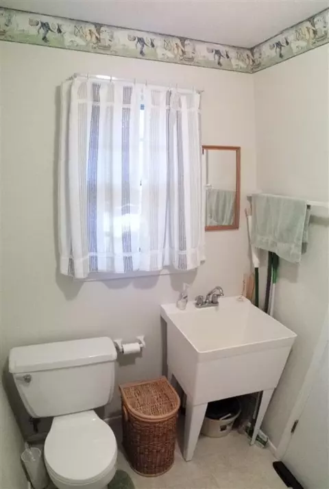 1019 E Queen St, Pendleton, SC 29670 photo 11