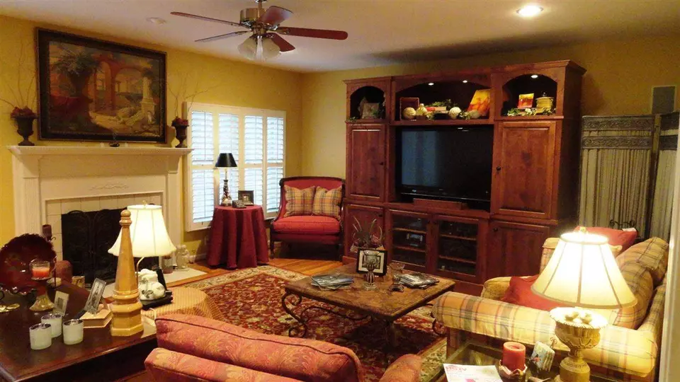  1218 Embassy Dr, Anderson, SC 29625 photo 8