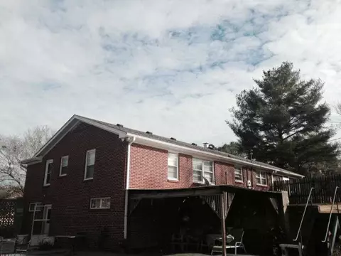136 Old Shirley Rd, Central, SC 29630 photo 2