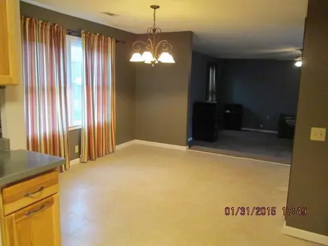 503 E Main St, Pendleton, SC 29670 photo 2