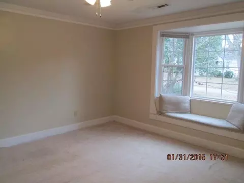 503 E Main St, Pendleton, SC 29670 photo 5