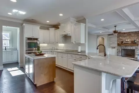 14 Firelight Ln, Easley, SC 29642 photo 3
