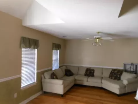 122 Arbors Ct, Central, SC 29630 photo 3