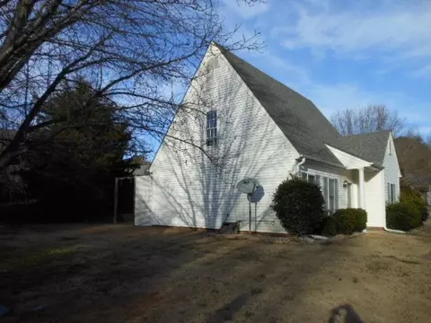 122 Arbors Ct, Central, SC 29630 photo 2