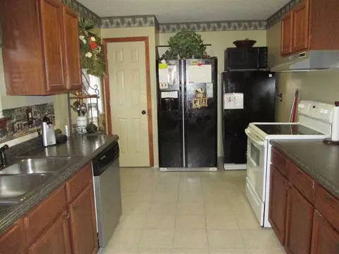 212 N Paddock Rd, Anderson, SC 29621 photo 4